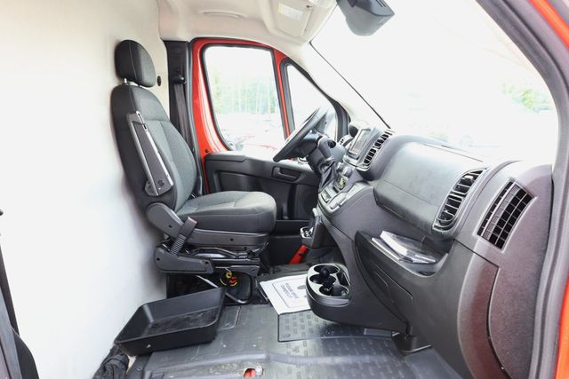 2023 Ram ProMaster Cargo Van 1500 Low Roof 136'' WB w/ Driver Confidence Pkg & Driving Assist - 22866801 - 23