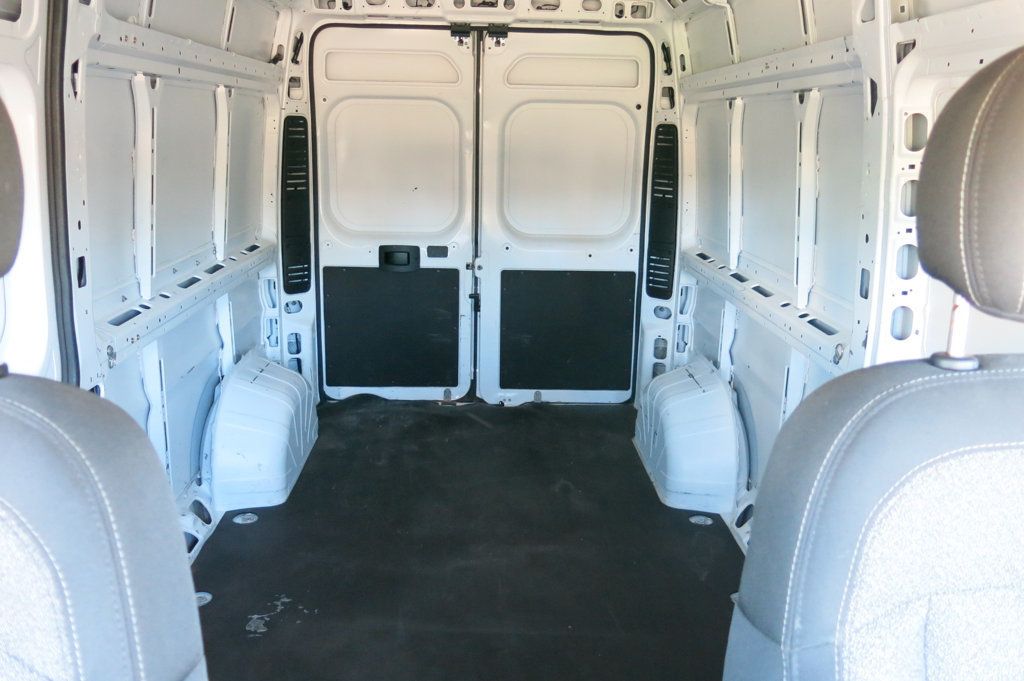 2023 Ram ProMaster Cargo Van 2500 High Roof 159" WB - 23081692 - 17