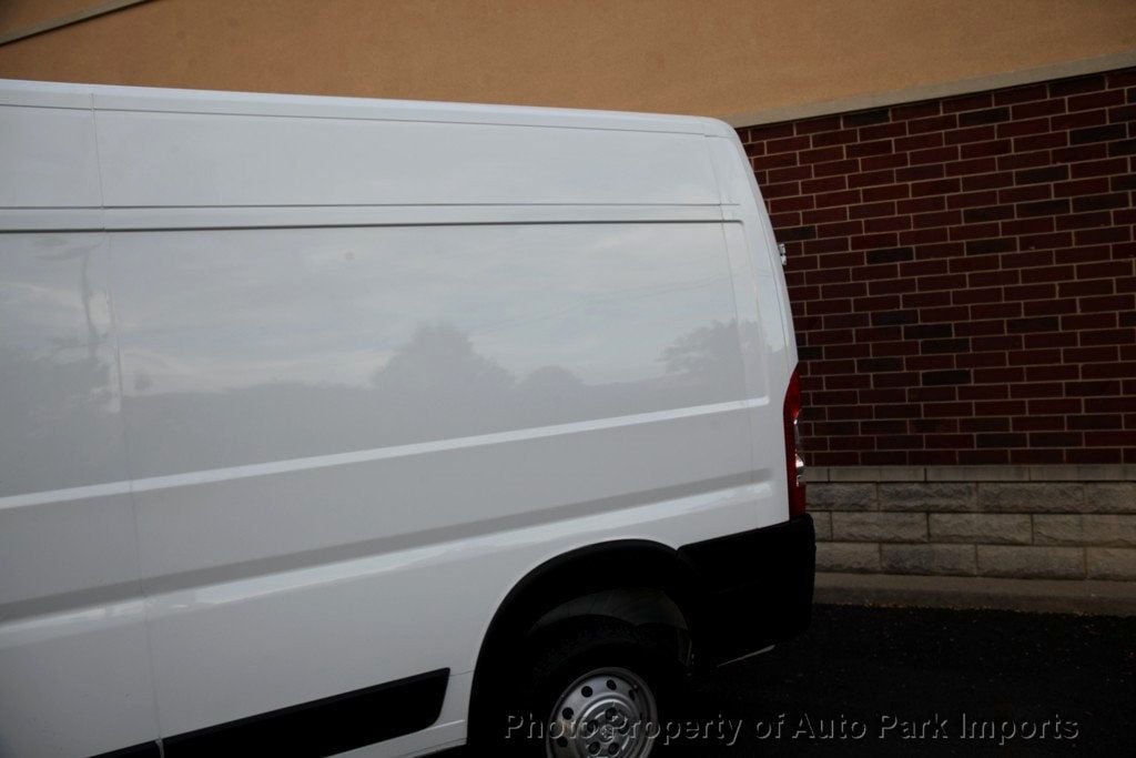 2023 Ram ProMaster 2500 photo 3