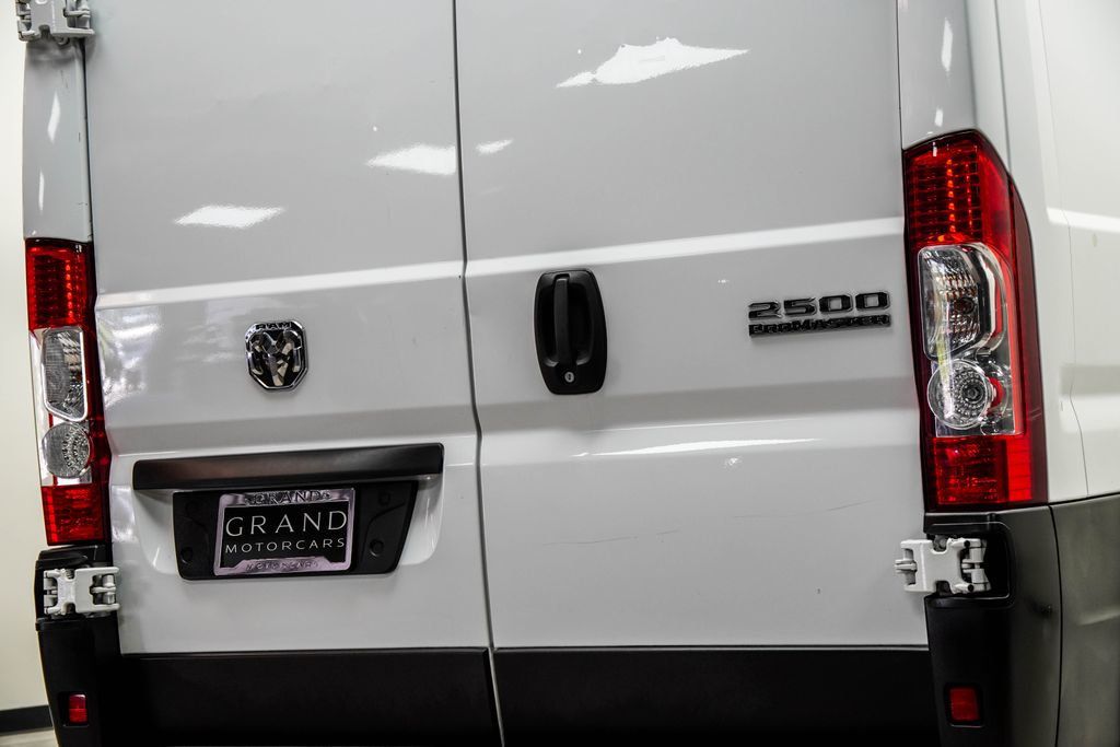 Ram Cargo Van photo 13
