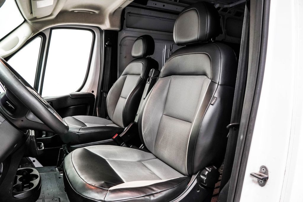 Ram Cargo Van photo 15