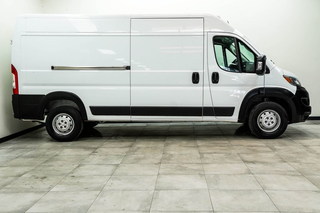 Ram Cargo Van photo 6