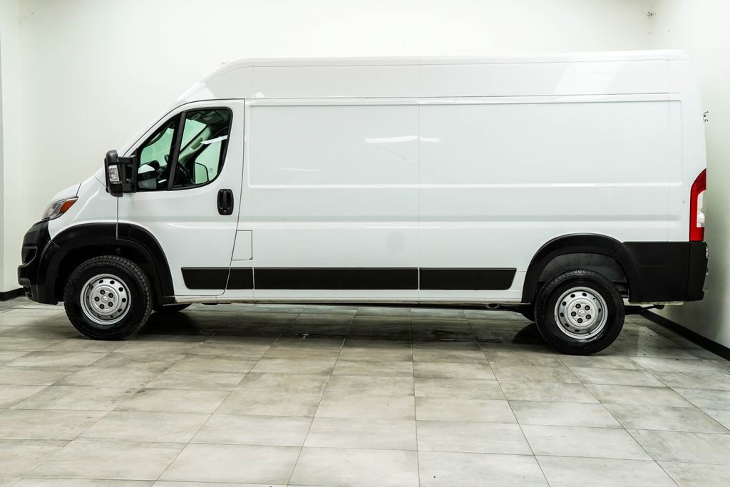 Ram Cargo Van photo 9
