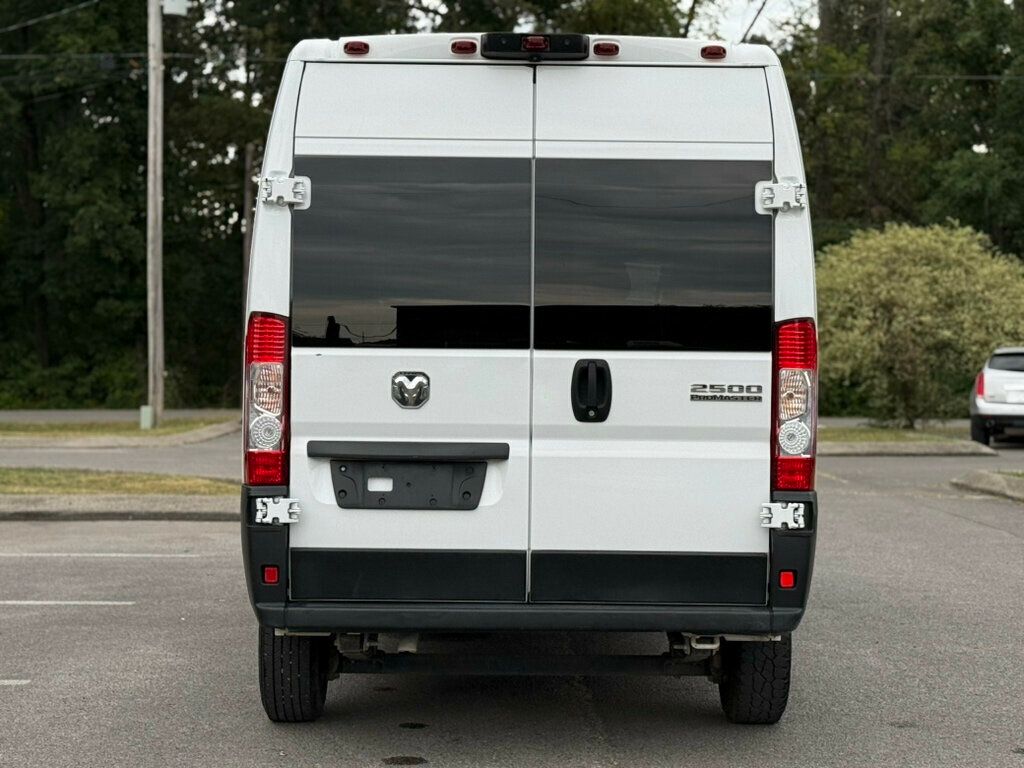 2023 Ram ProMaster 2500 photo 3