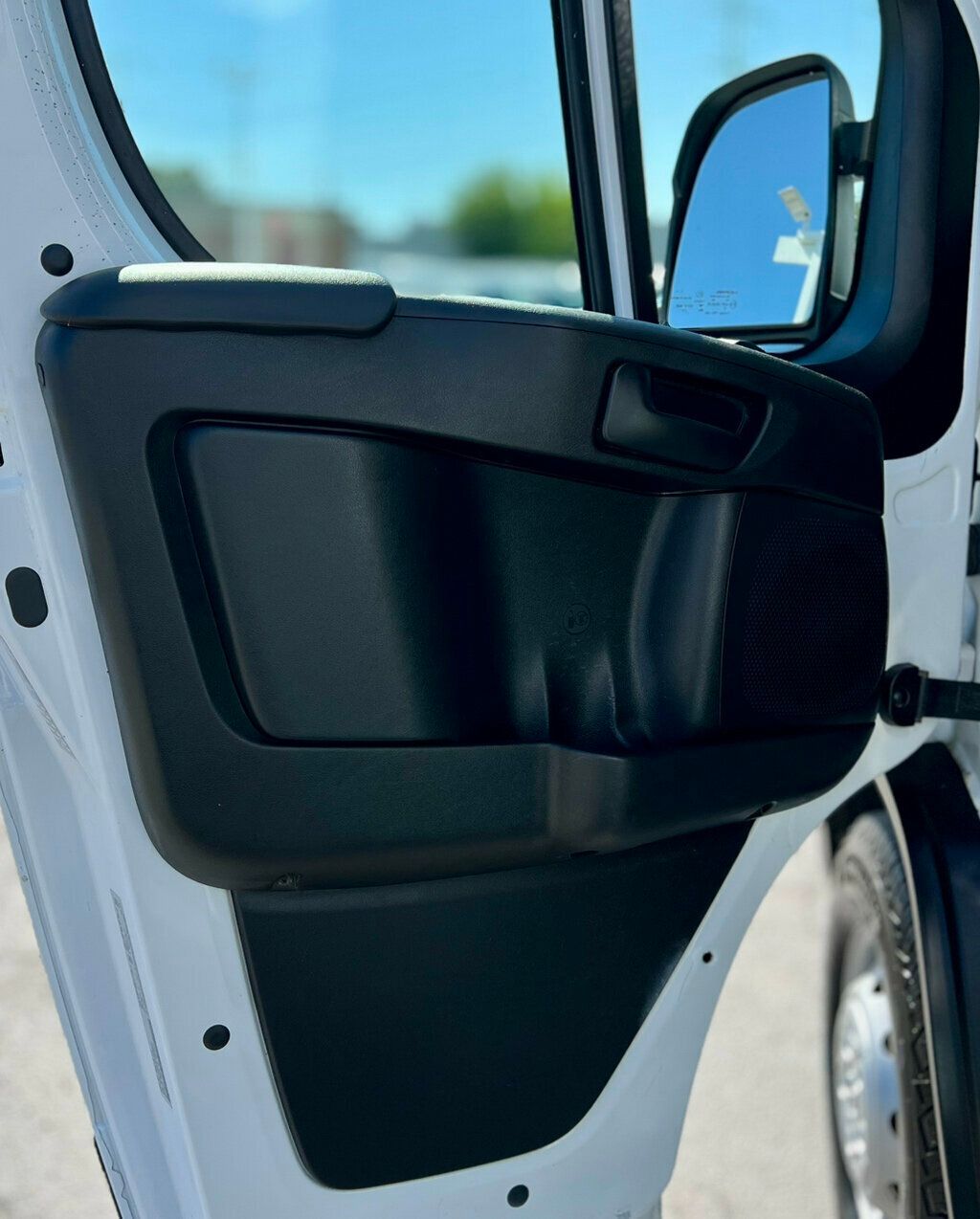 2023 Ram ProMaster 2500 photo 6