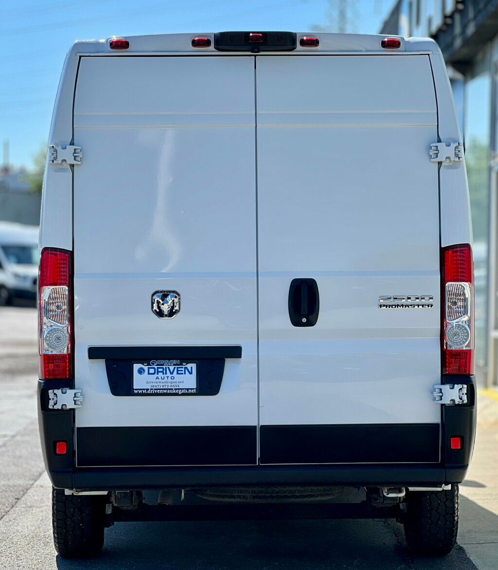 2023 Ram ProMaster 2500 photo 23