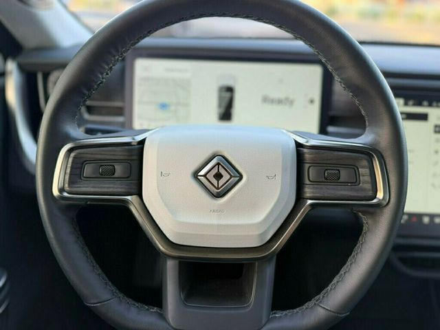 2023 Rivian R1S  - 22974367 - 10