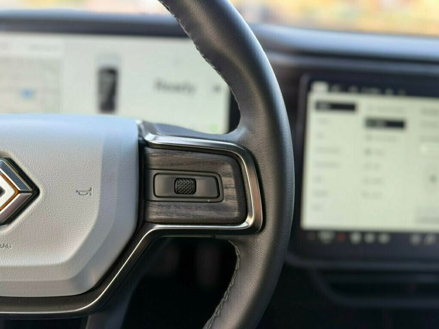 2023 Rivian R1S  - 22974367 - 12