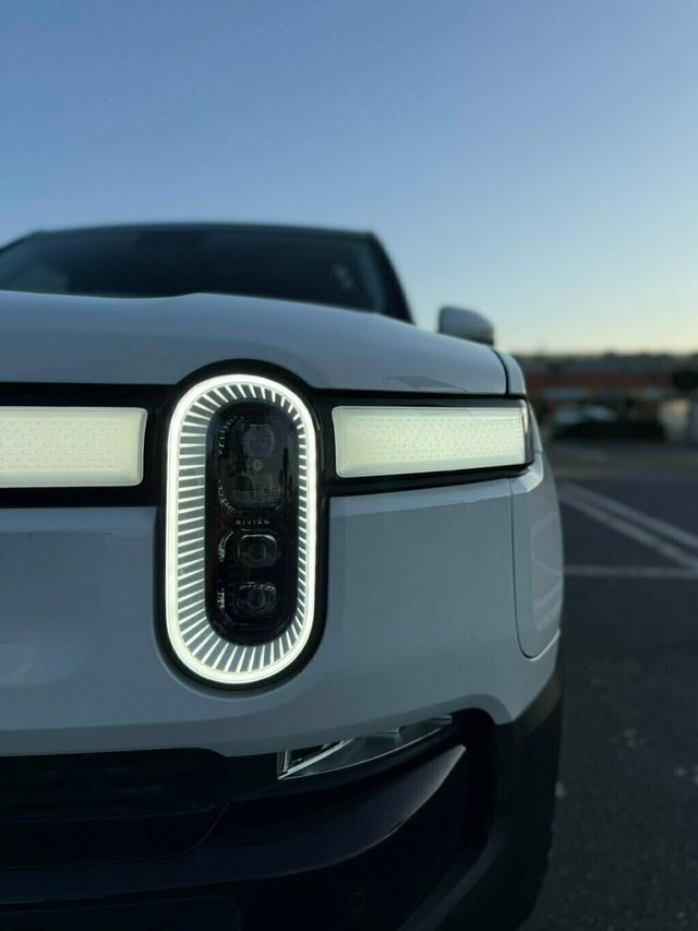2023 Rivian R1S  - 22974367 - 25