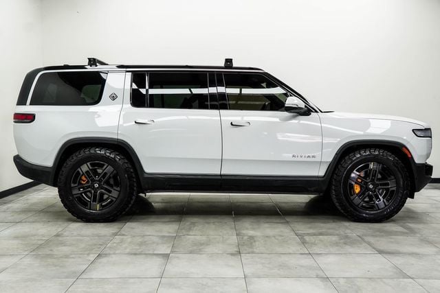 2023 Rivian R1S Adventure - 22983353 - 9