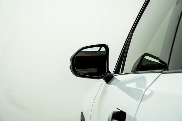 2023 Rivian R1S Adventure - 22983353 - 13