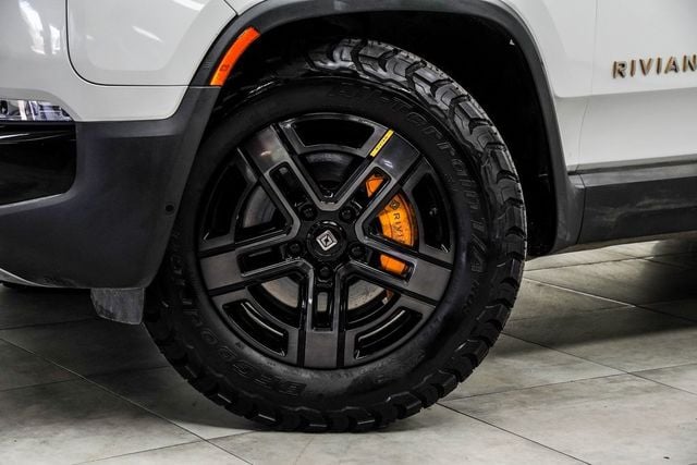 2023 Rivian R1S Adventure - 22983353 - 2