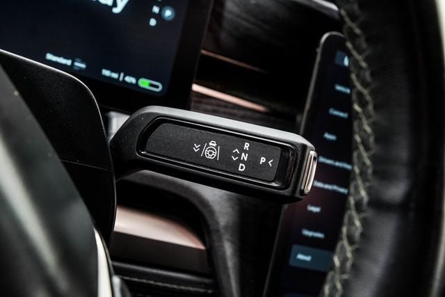 2023 Rivian R1S Adventure - 22983353 - 32