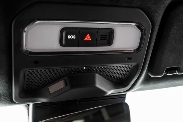 2023 Rivian R1S Adventure - 22983353 - 34