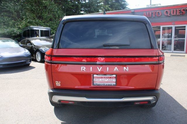 2023 Rivian R1S Adventure photo 4