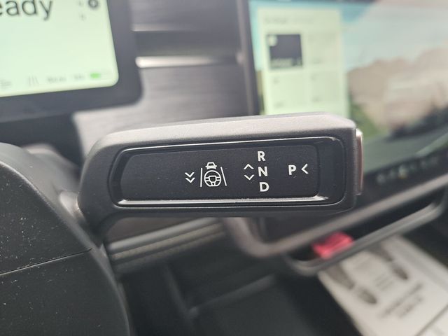 2023 Rivian R1S Adventure - 23043889 - 32