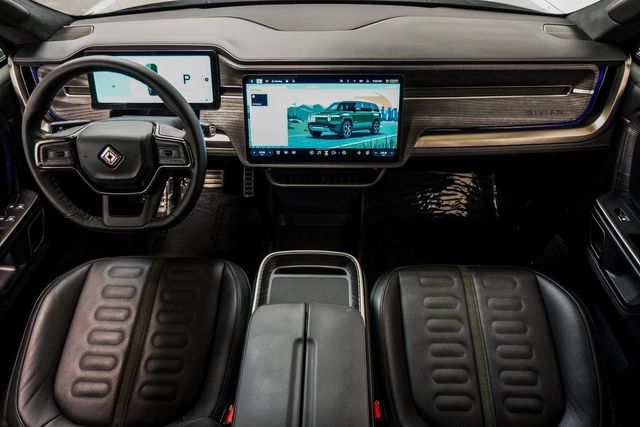 2023 Rivian R1S Adventure photo 25