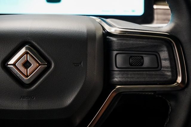 2023 Rivian R1S Adventure photo 28
