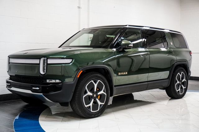 2023 Rivian R1S Adventure photo 3