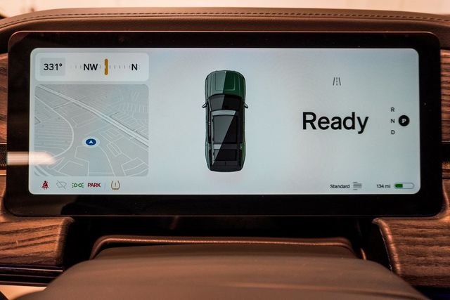 2023 Rivian R1S Adventure photo 37