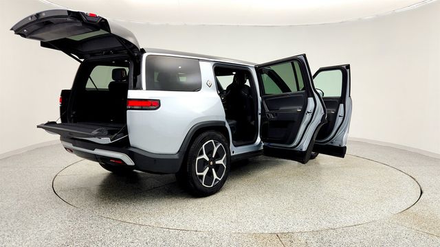 2023 Rivian R1S Adventure Dual-Motor Large Pack w/ 21'' Wheels (352-mile range) - 22924517 - 10