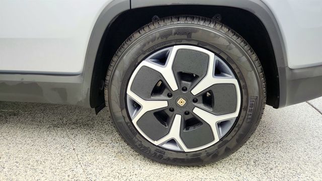 2023 Rivian R1S Adventure Dual-Motor Large Pack w/ 21'' Wheels (352-mile range) - 22924517 - 12