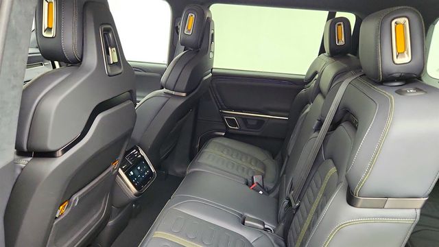 2023 Rivian R1S Adventure Dual-Motor Large Pack w/ 21'' Wheels (352-mile range) - 22924517 - 25