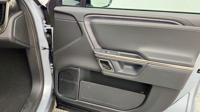 2023 Rivian R1S Adventure Dual-Motor Large Pack w/ 21'' Wheels (352-mile range) - 22924517 - 31