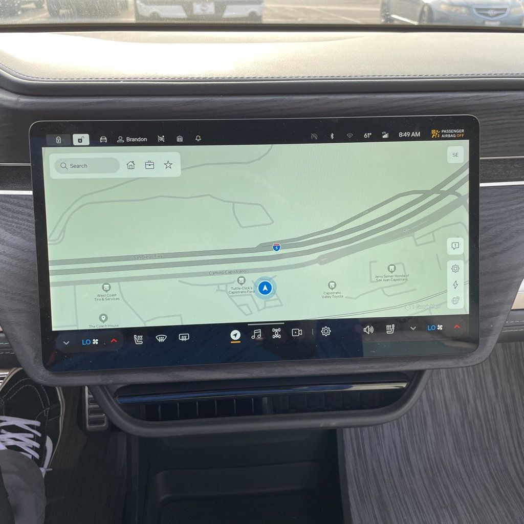 2023 Rivian R1S Adventure/OuadMotor/LargePack/AdaptiveCruiseControl/BlindSpot - 22937609 - 14