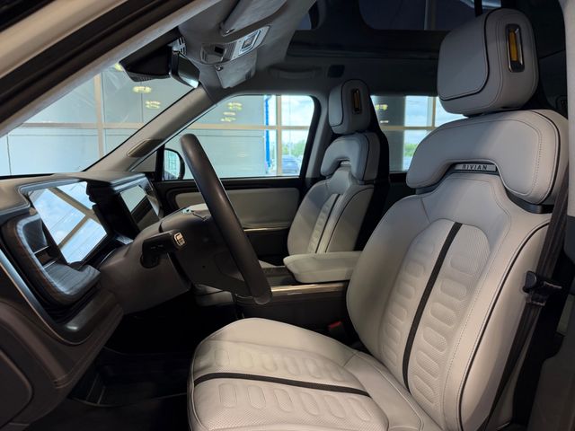 2023 Rivian R1S Adventure Package AWD - 23070446 - 19