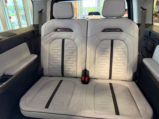 2023 Rivian R1S Adventure Package AWD - 23070446 - 22
