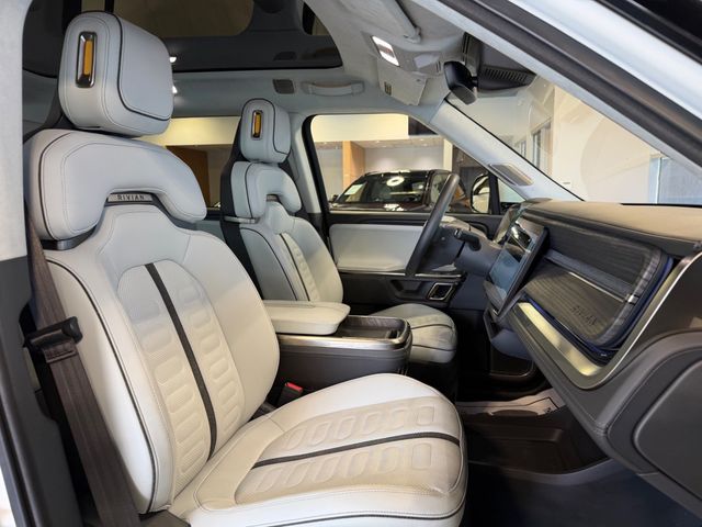 2023 Rivian R1S Adventure Package AWD - 23070446 - 24