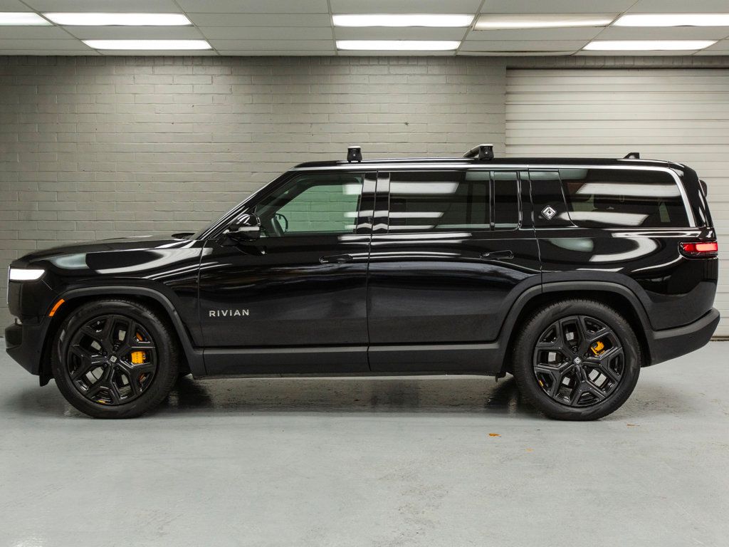 2023 Rivian R1S Adventure photo 2