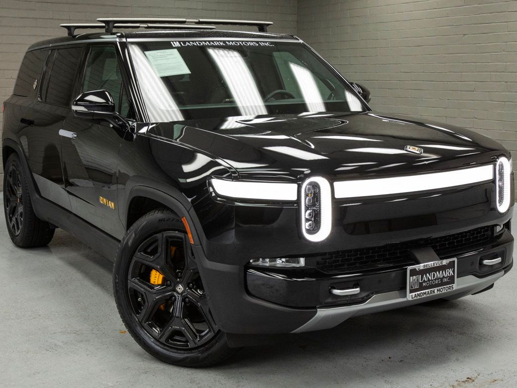 2023 Rivian R1S Adventure photo 4