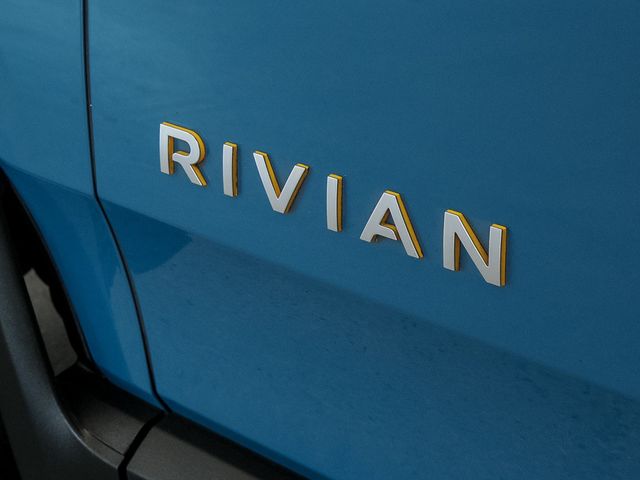 2023 Rivian R1S Adventure Quad-Motor Large Pack - 23048932 - 11