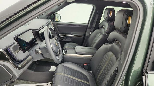 2023 Rivian R1S Adventure Quad-Motor Large Pack - 22947888 - 20