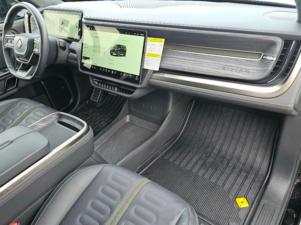 2023 Rivian R1S Adventure Quad-Motor Large Pack - 22938169 - 10