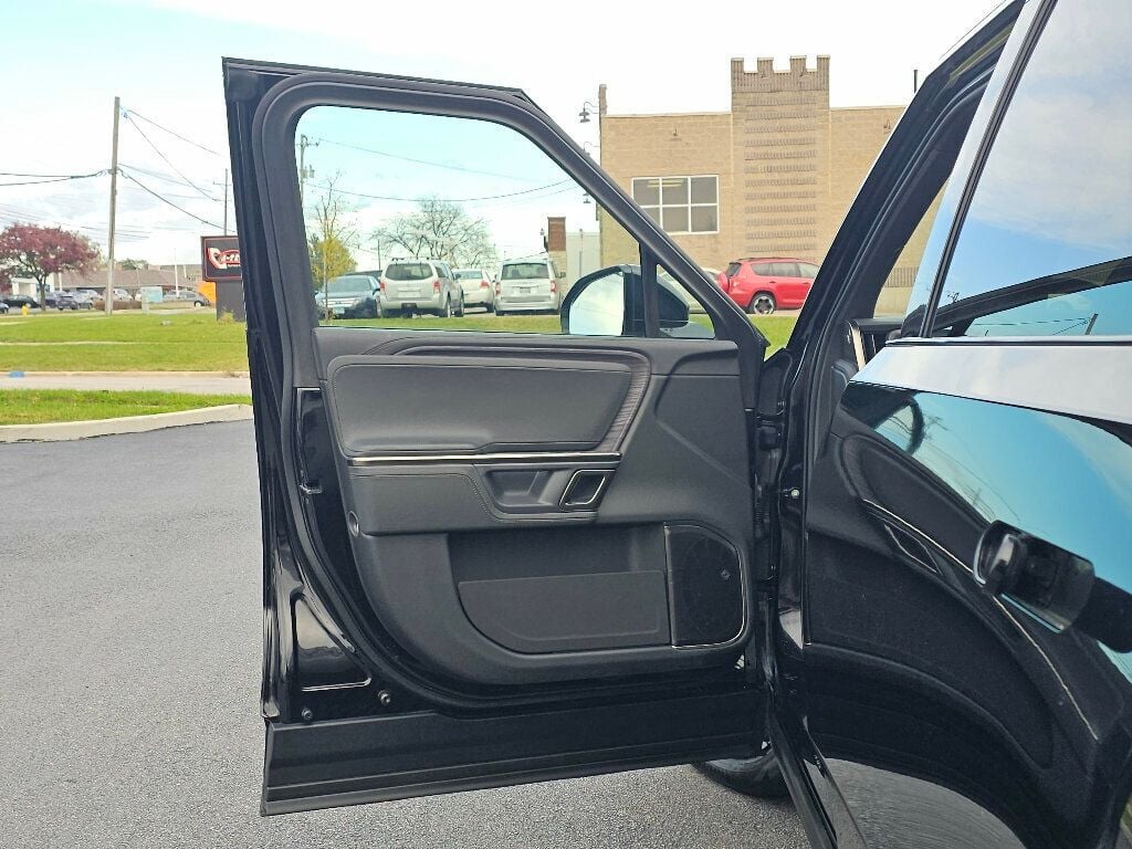 2023 Rivian R1S Adventure Quad-Motor Large Pack - 22938169 - 16