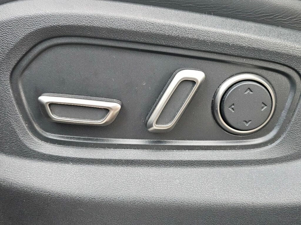 2023 Rivian R1S Adventure Quad-Motor Large Pack - 22938169 - 32