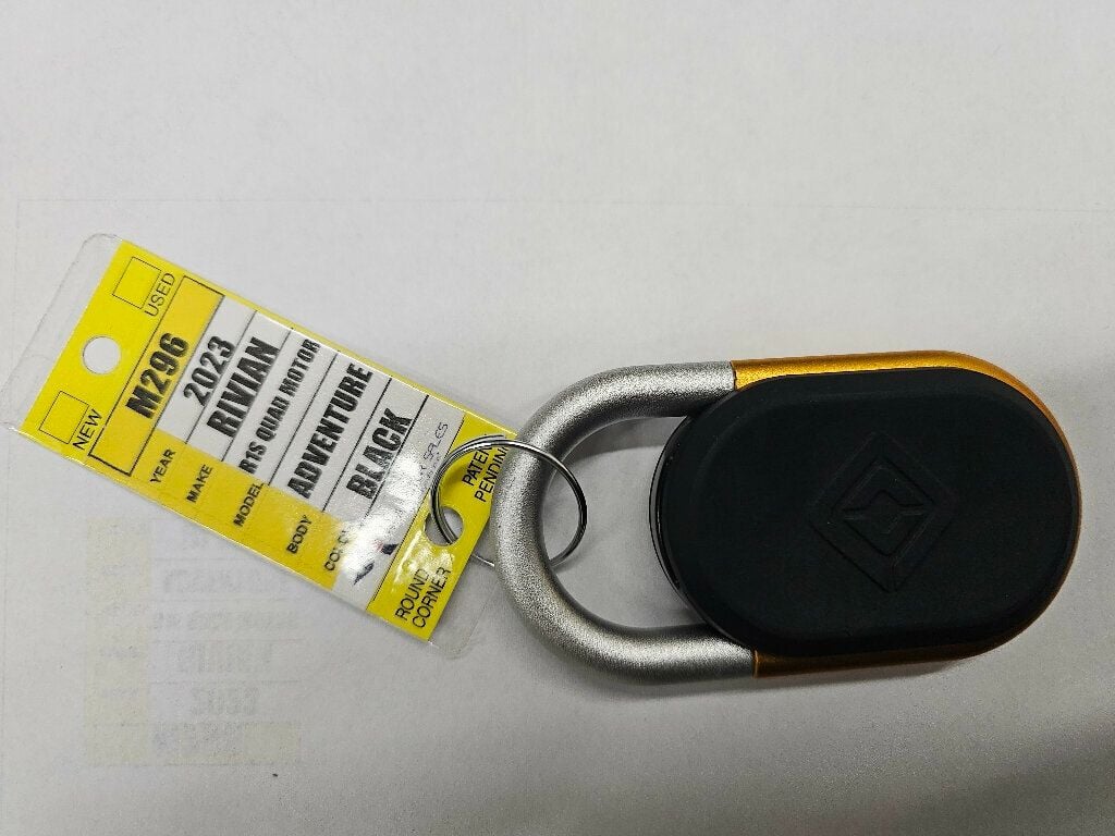 2023 Rivian R1S Adventure Quad-Motor Large Pack - 22938169 - 39