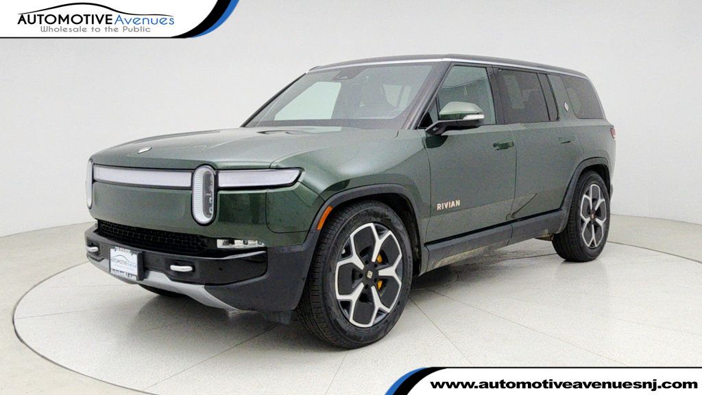 2023 Rivian R1S Adventure Quad-Motor Large Pack (321-Mile Range) - 22947888 | Video 1