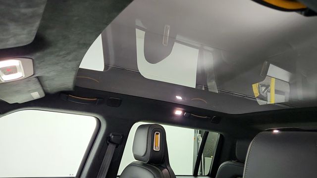 2023 Rivian R1S Adventure Quad-Motor Large Pack (321-Mile Range) - 22947888 - 9