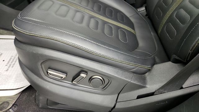 2023 Rivian R1S Adventure Quad-Motor Large Pack (321-Mile Range) - 22947888 - 10