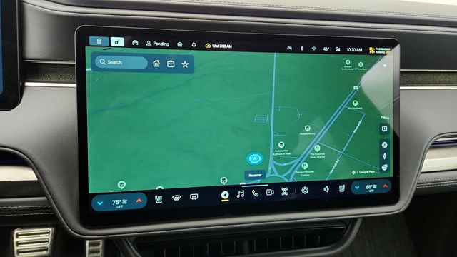 2023 Rivian R1S Adventure Quad-Motor Large Pack (321-Mile Range) - 22947888 - 19