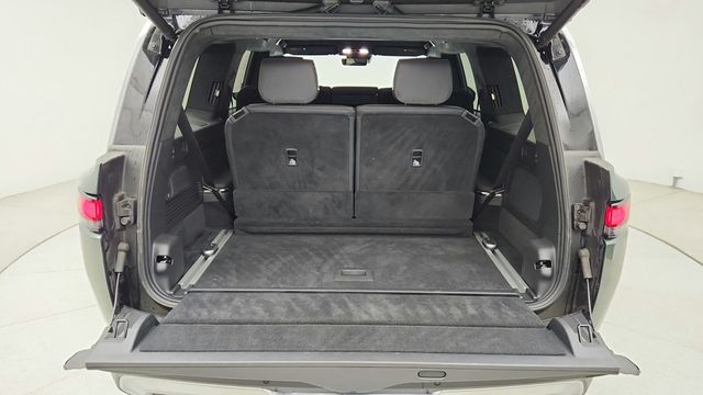 2023 Rivian R1S Adventure Quad-Motor Large Pack (321-Mile Range) - 22947888 - 22