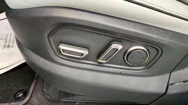 2023 Rivian R1S Adventure Quad-Motor Large Pack w/ 20'' Wheels (289-mile range) - 22977731 - 10