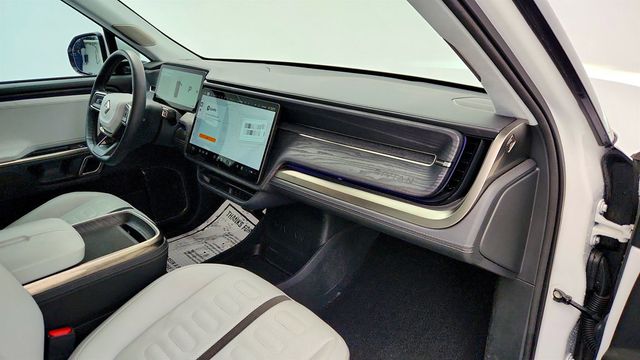 2023 Rivian R1S Adventure Quad-Motor Large Pack w/ 20'' Wheels (289-mile range) - 22977731 - 23