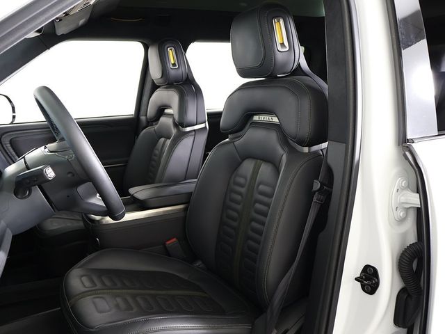 2023 Rivian R1S Launch Edition AWD - 22941610 - 32