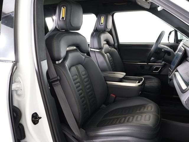 2023 Rivian R1S Launch Edition AWD - 22941610 - 33