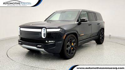 2023 Rivian R1S